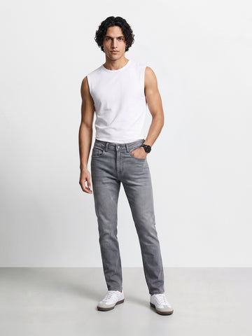 Men's Grey Slim Fit Solid Casual Jeans
