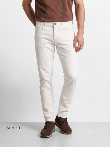 Men's White Slim Fit Solid Casual Jeans