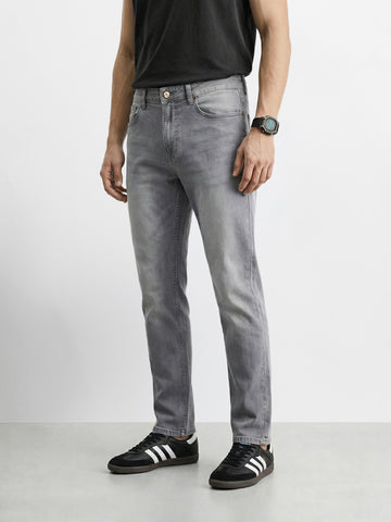 Men's Grey Slim Fit Solid Casual Jeans