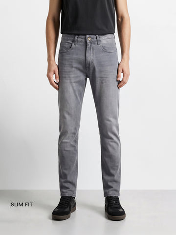 Men's Grey Slim Fit Solid Casual Jeans