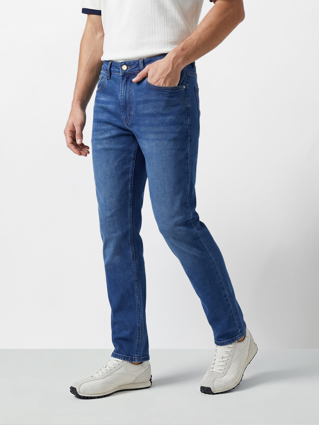 Men's Blue Slim Fit Solid Casual Jeans