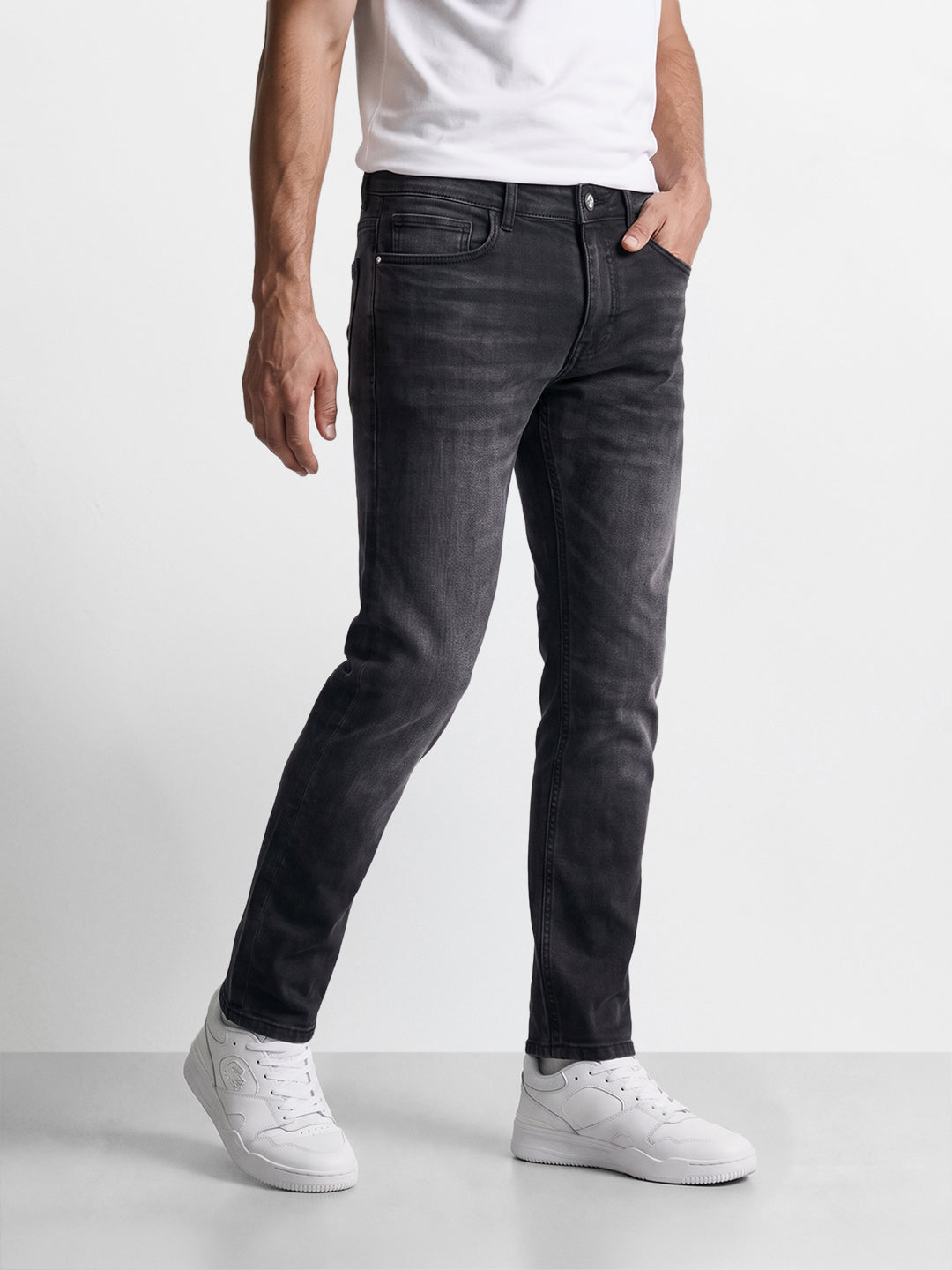 Men's Black Slim Fit Solid Casual Jeans