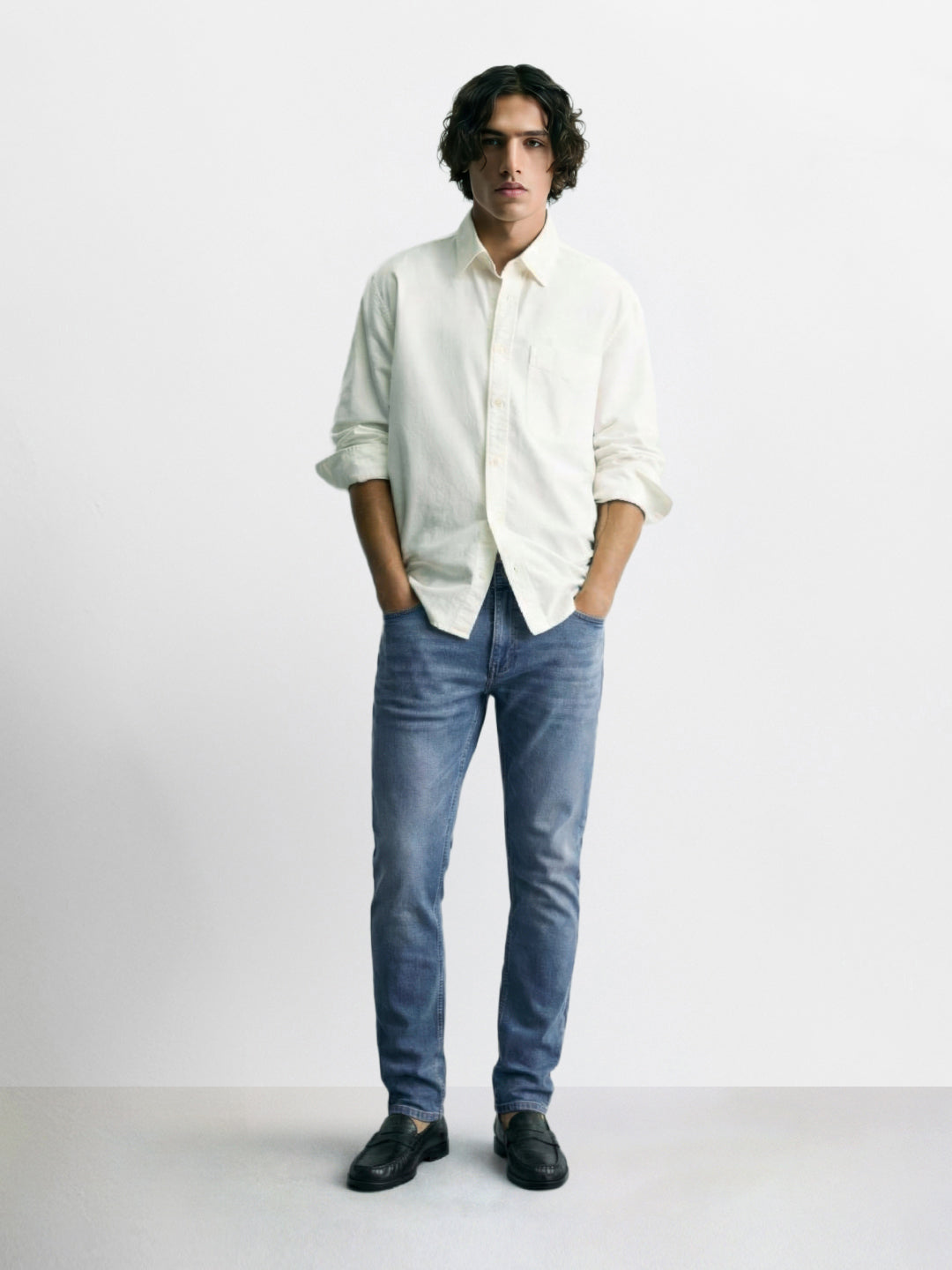 Men's Blue Slim Fit Solid Casual Jeans