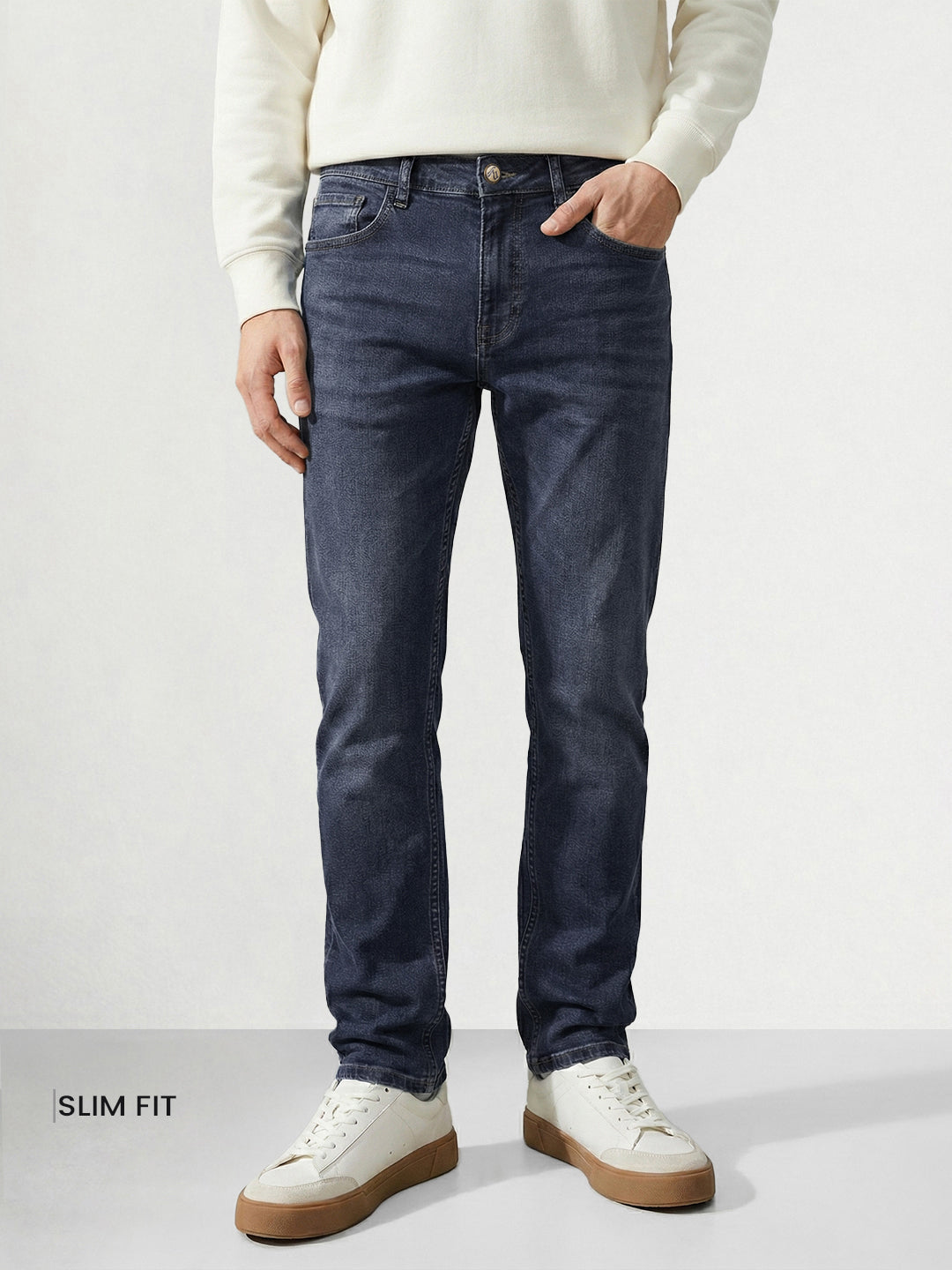 Men's Blue Slim Fit Solid Casual Jeans