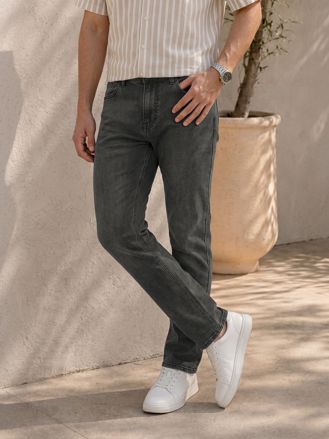 Men's Green Slim Fit Solid Casual Jeans
