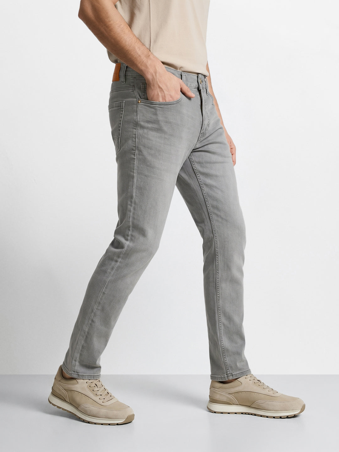Men's Grey Slim Fit Solid Casual Jeans