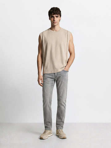 Men's Grey Slim Fit Solid Casual Jeans
