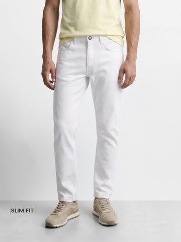 Men's White Slim Fit Solid Casual Jeans