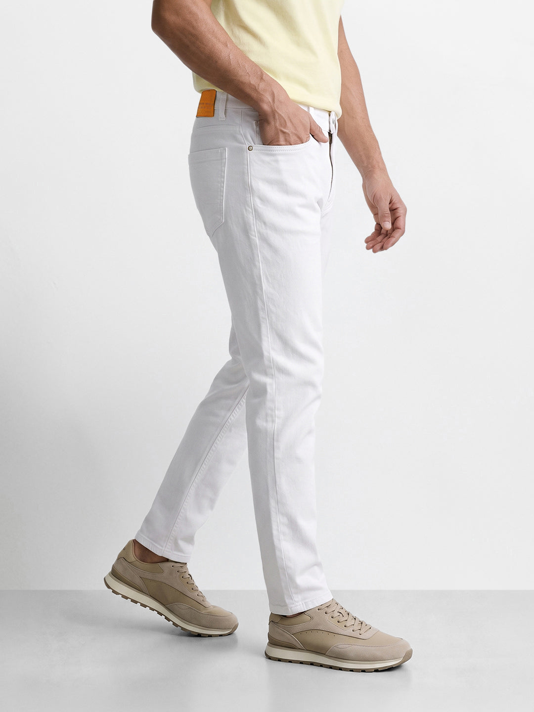 Men's White Slim Fit Solid Casual Jeans