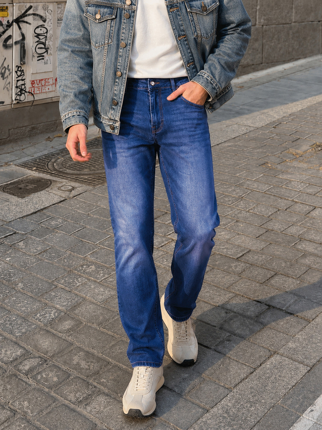 Men's Blue Slim Fit Solid Casual Jeans