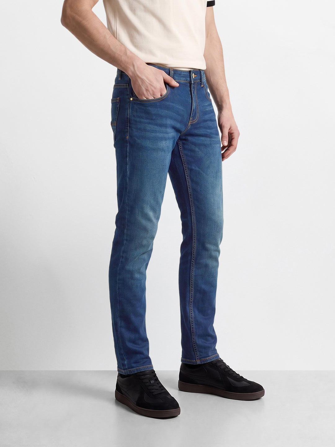 Men's Blue Slim Fit Solid Casual Jeans
