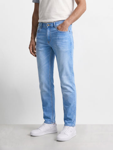 Men's Blue Slim Fit Solid Casual Jeans