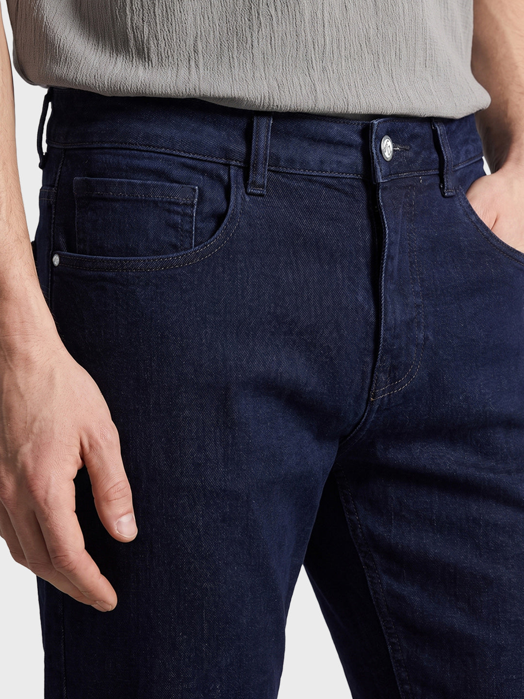Men's Navy Blue Slim Fit Solid Casual Jeans