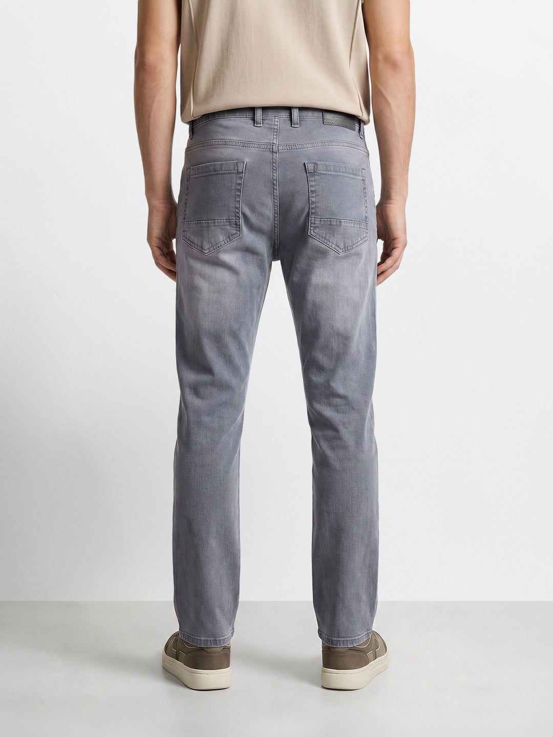Men's Grey Slim Fit Solid Casual Jeans