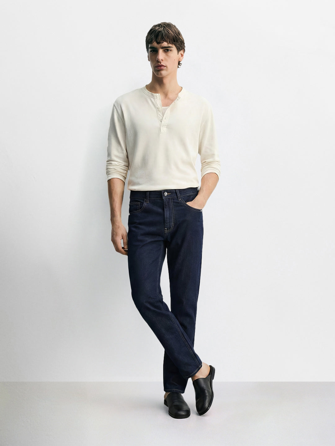 Men's Blue Slim Fit Solid Casual Jeans