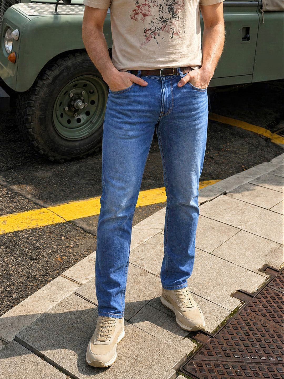 Men's Blue Slim Straight Fit Solid Casual Jeans