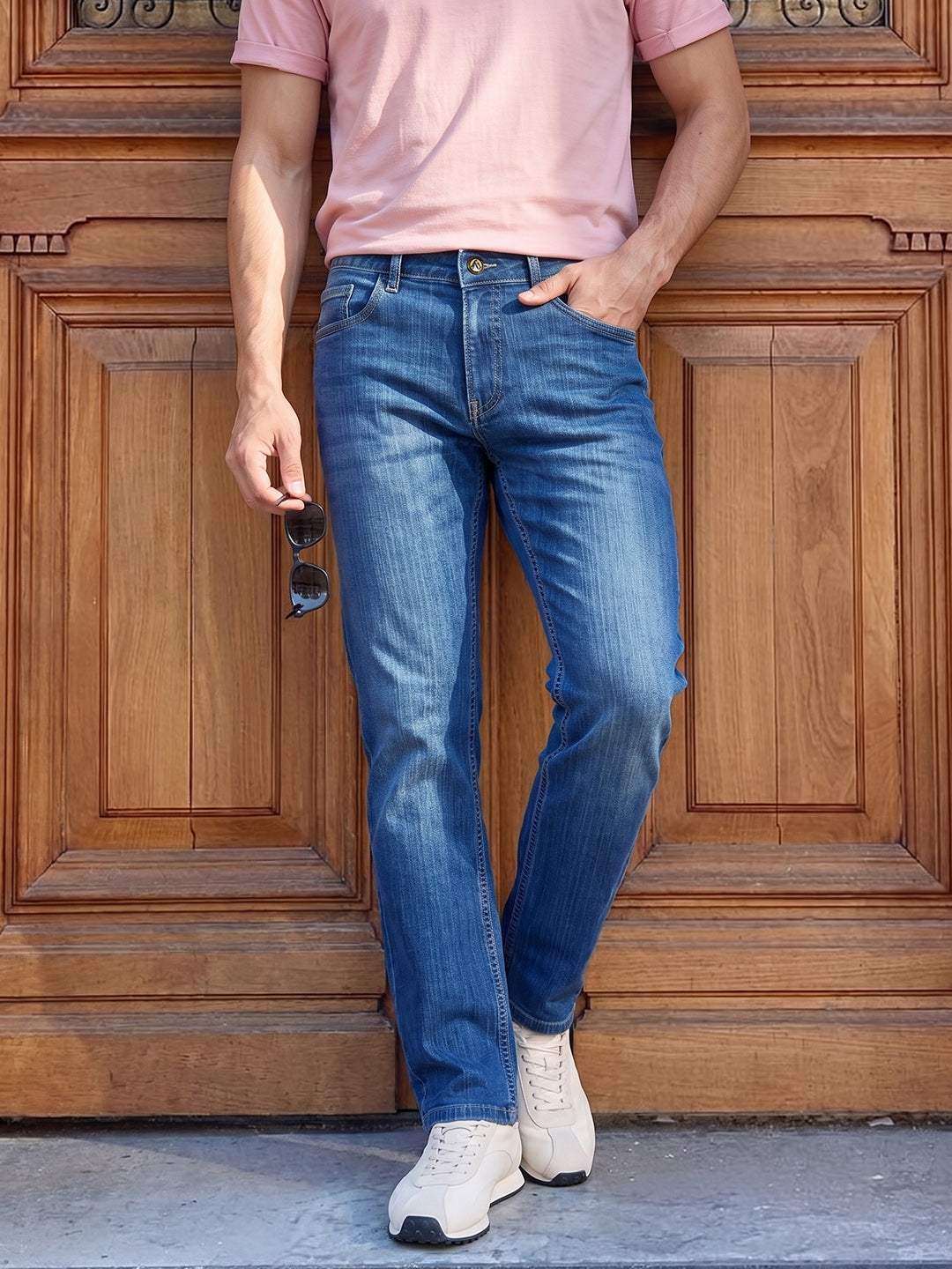 Men's Blue Slim Straight Fit Solid Casual Jeans
