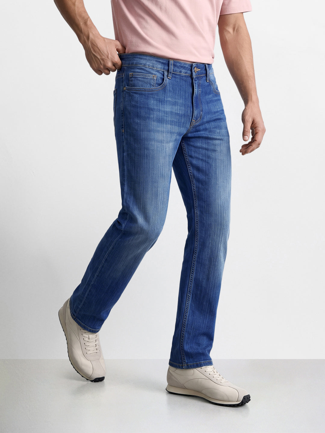 Men's Blue Slim Straight Fit Solid Casual Jeans