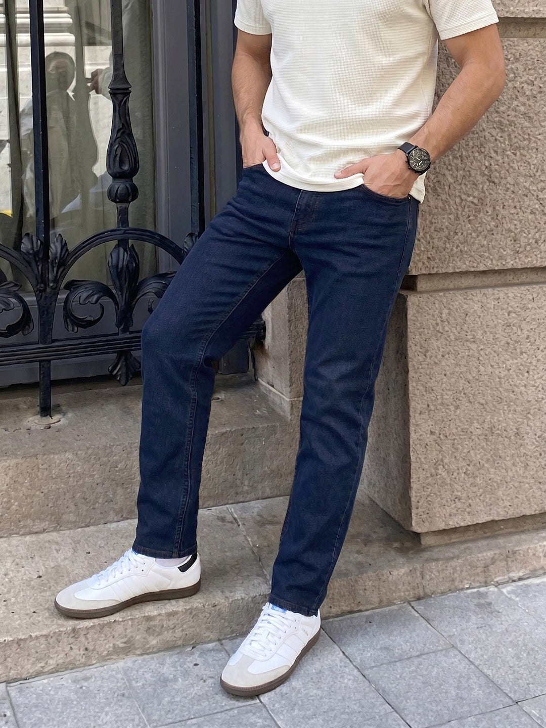 Men's Blue Slim Straight Fit Solid Casual Jeans