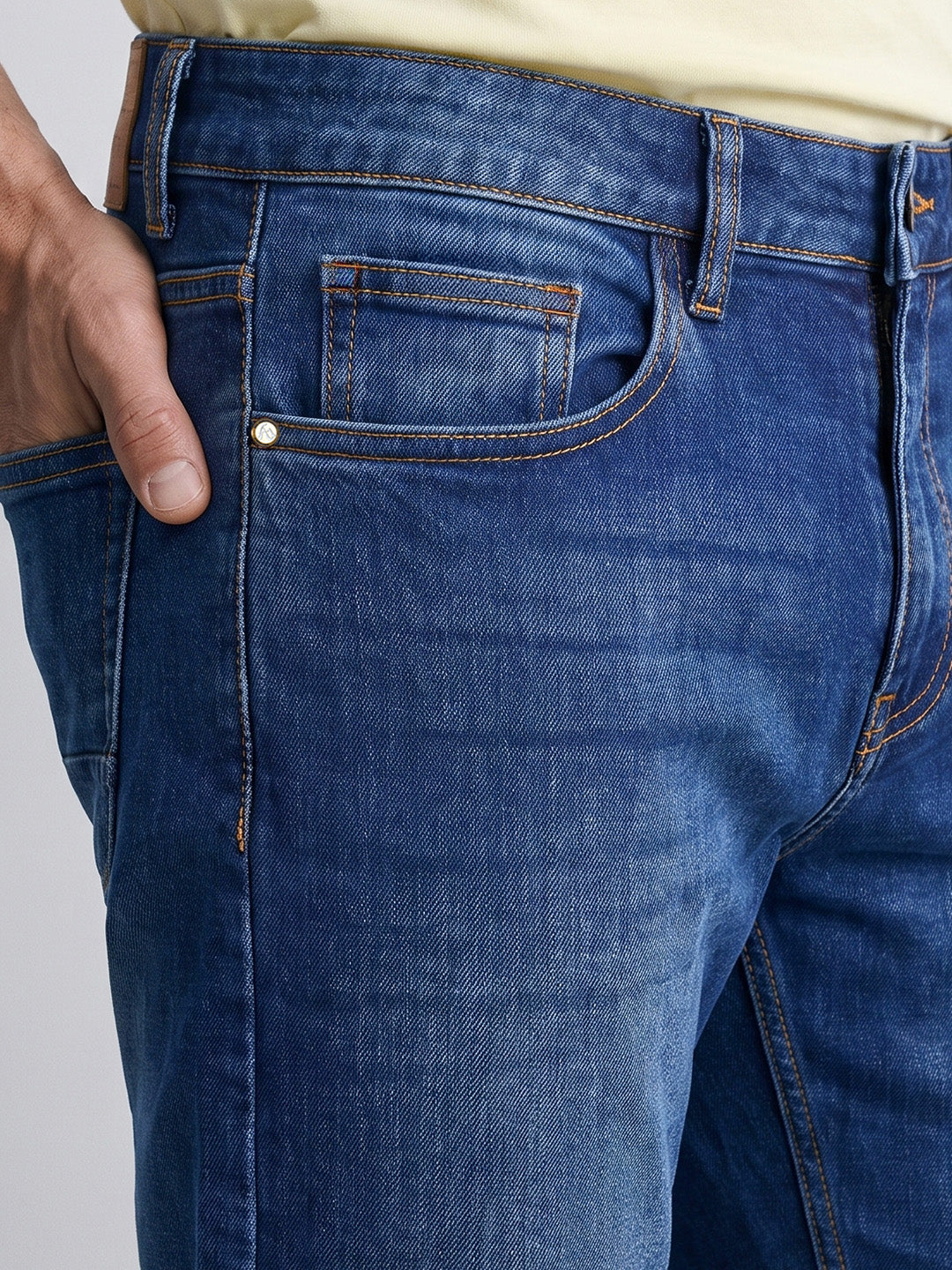 Men's Blue Slim Straight Fit Solid Casual Jeans