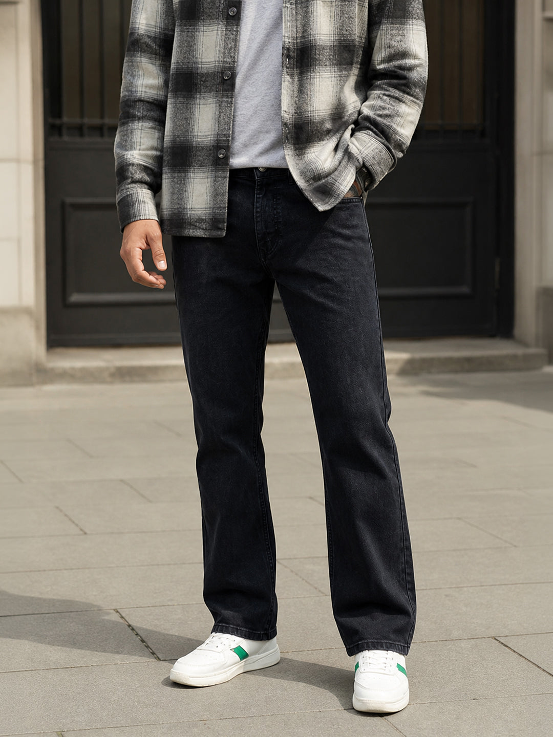 Men's Black Bootcut Fit Solid Casual Jeans