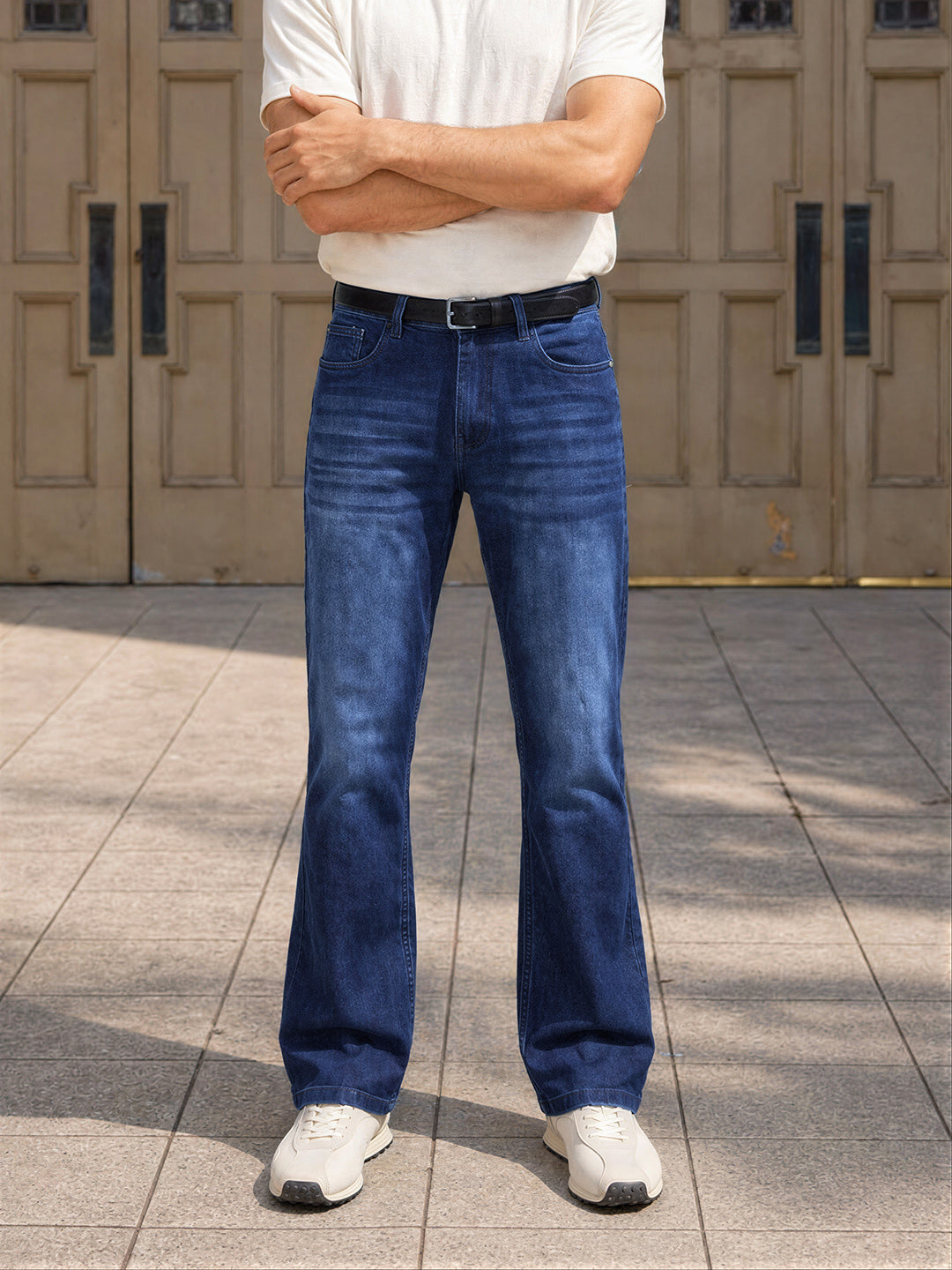 Men's Blue Bootcut Fit Solid Casual Jeans