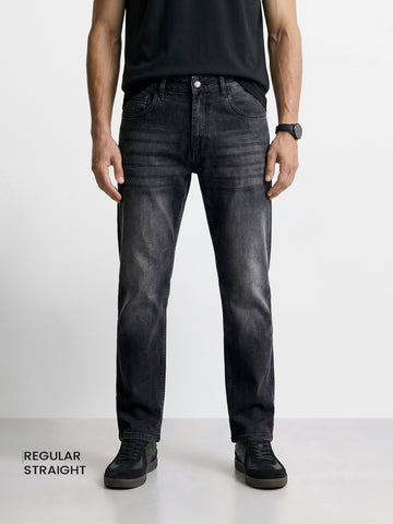Men's Black Regular Fit Solid Casual Jeans