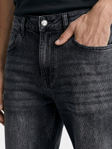 Men's Black Regular Fit Solid Casual Jeans