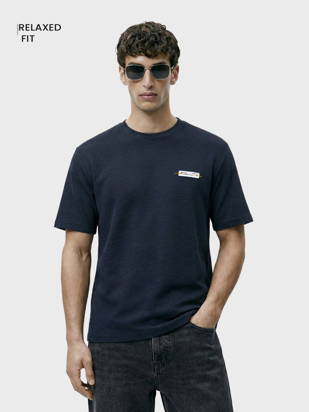 Men's Navy Blue Relaxed Fit Solid Casual T-Shirts
