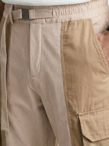 Men's White Loose Tapered Fit Solid Casual Jogger