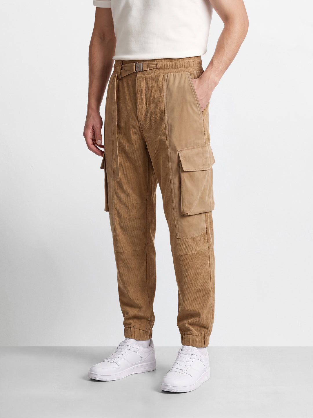 Men's Brown Loose Tapered Fit Solid Casual Joggers