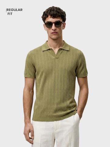 Men's Green Regular Fit Solid Casual Polo T-Shirts