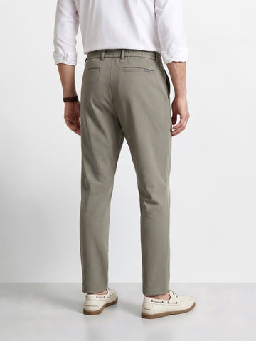 Men's Olive Regular Fit Solid Casual Trousers