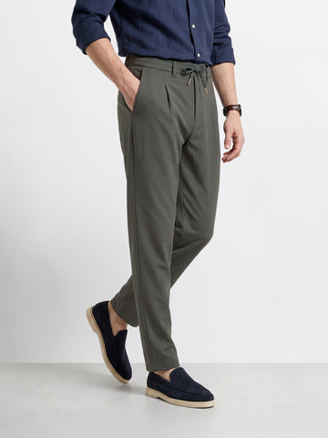 Men's Olive Regular Fit Solid Casual Trousers