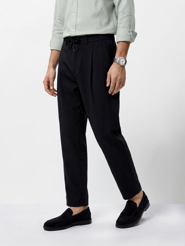 Men's Black Regular Fit Solid Casual Trousers