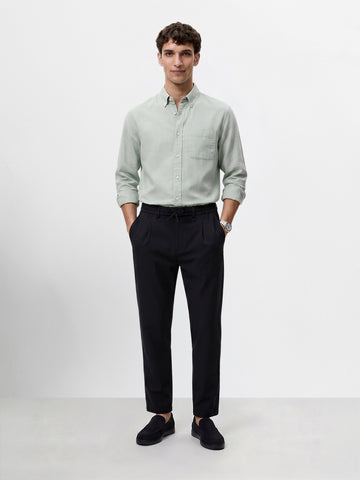 Men's Black Regular Fit Solid Casual Trousers