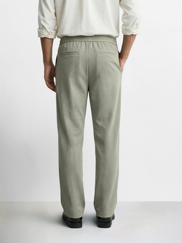 Men's Olive Relaxed Staright Fit Solid Casual Trousers