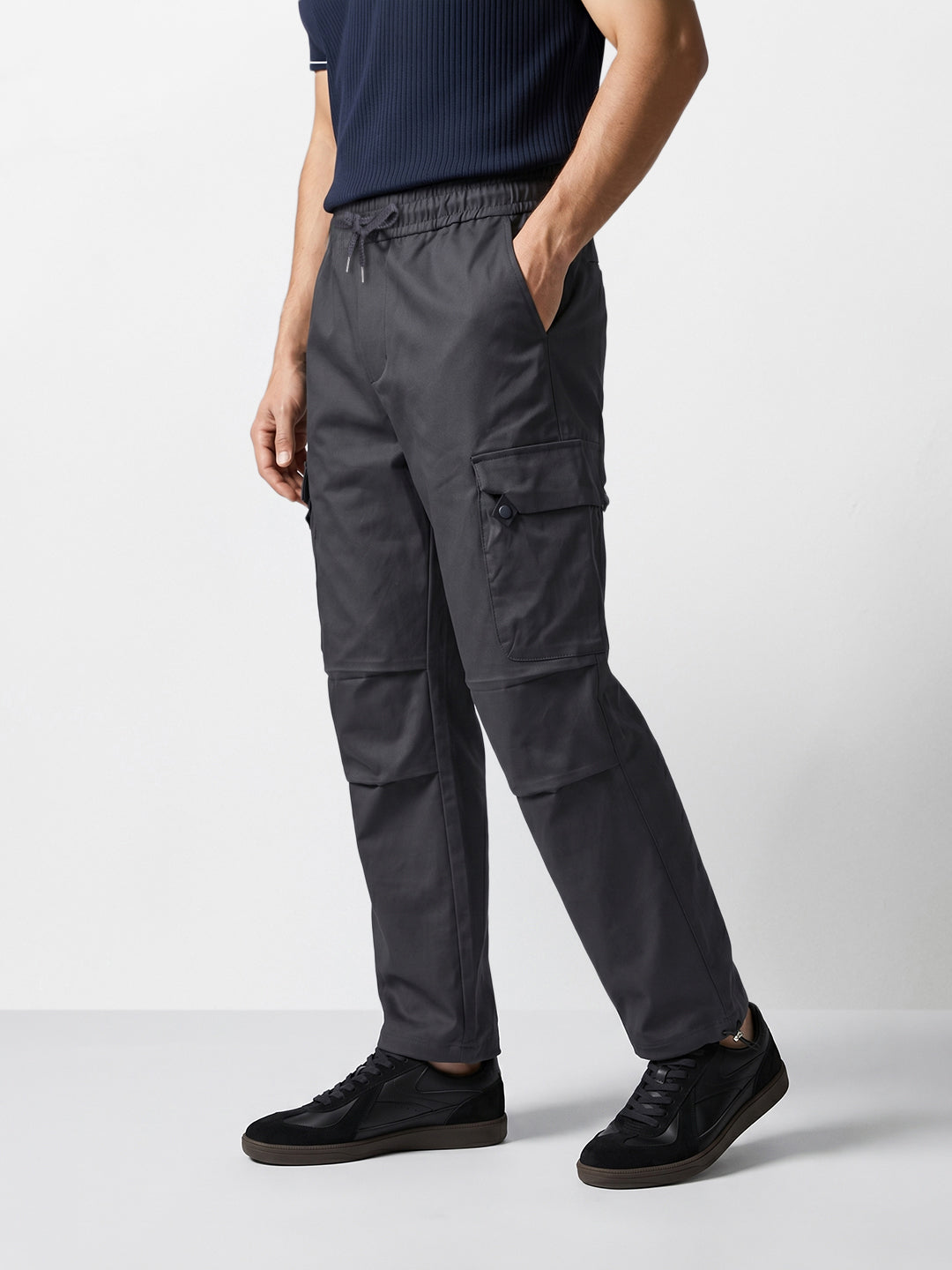 Men's Grey Relaxed Fit Solid Utility Cargo