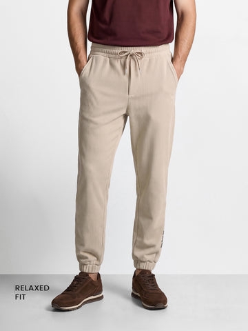 Men's White Relaxed Fit Solid Casual Joggers