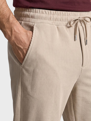 Men's White Relaxed Fit Solid Casual Joggers
