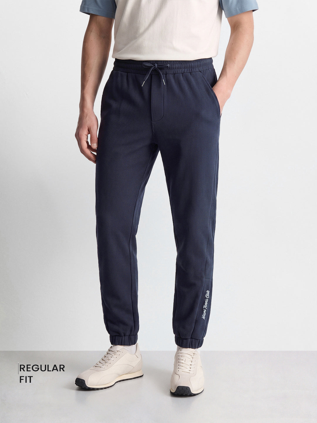 Men's Blue Relaxed Fit Solid Casual Joggers