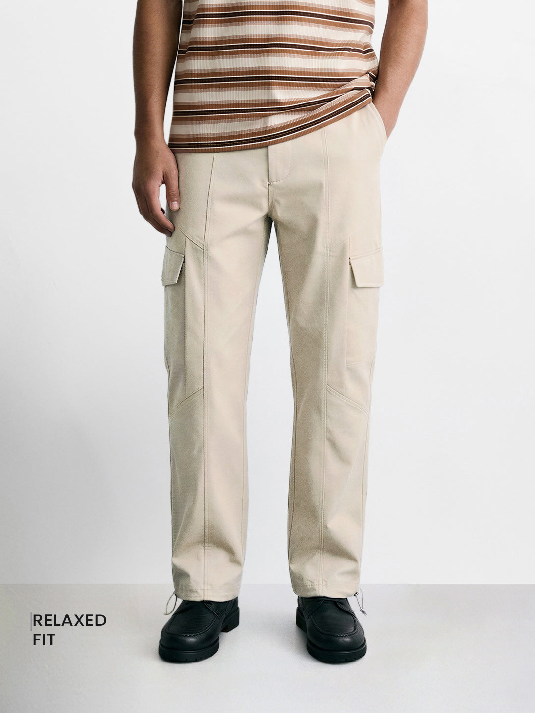 Men's Beige Relaxed Fit Solid Utility Cargo