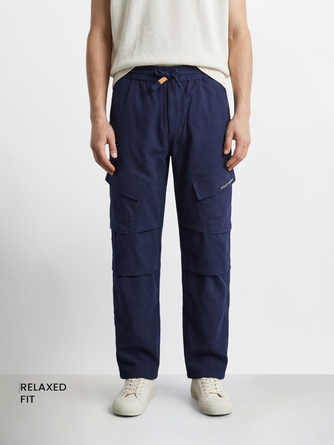 Men's Navy Blue Relaxed Fit Solid Utility Cargo