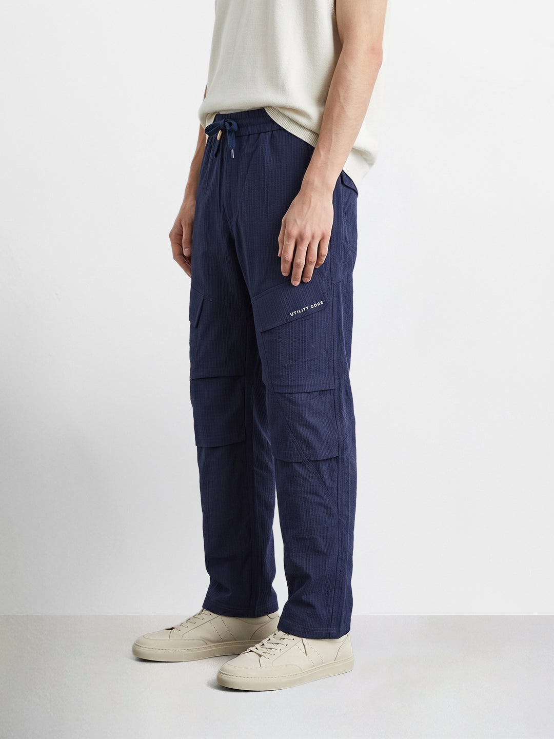 Men's Navy Blue Relaxed Fit Solid Utility Cargo