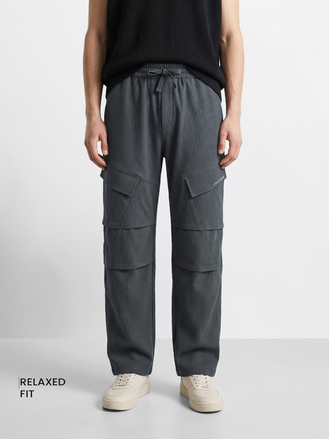 Men's Grey Relaxed Fit Solid Utility Cargo