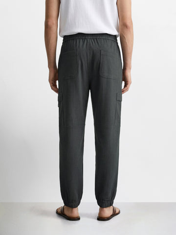 Men's Grey Relaxed Fit Solid Casual Joggers