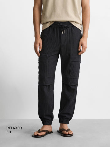 Men's Black Relaxed Fit Solid Casual Joggers