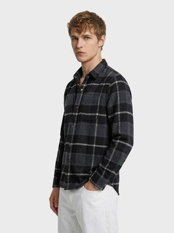 Men's Black Regular Fit Checked Casual Shirt