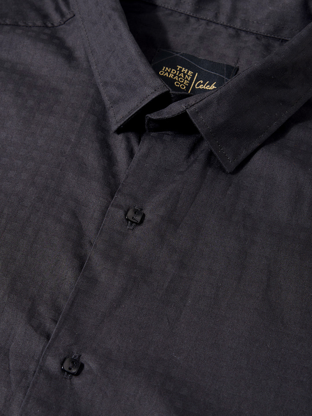 Men's Black Slim Fit Solid Casual Shirt