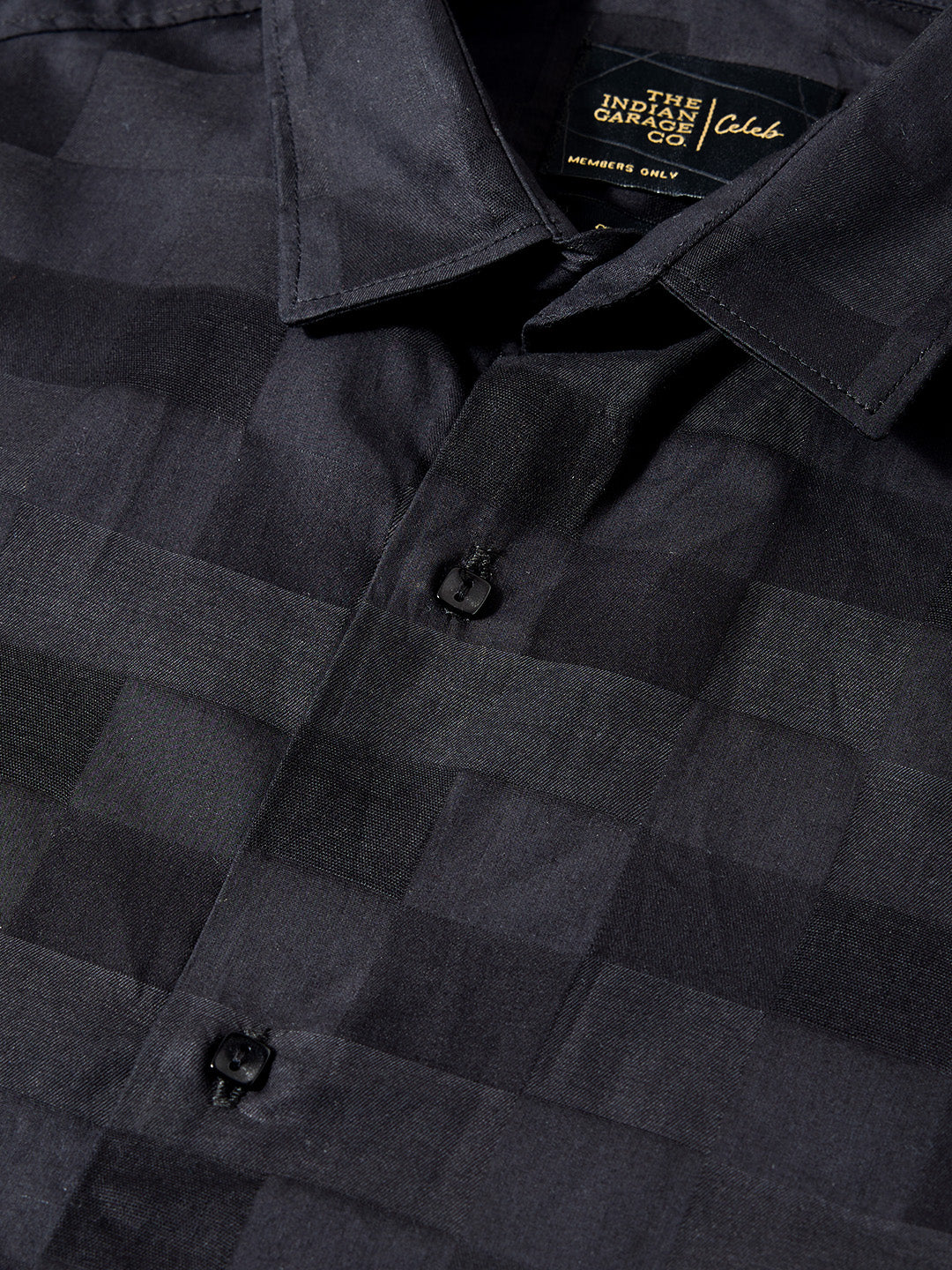 Men's Black Slim Fit Solid Casual Shirt